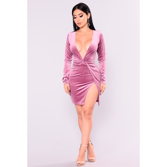 Fashion Nova Dresses & Skirts - NEW Fashion Nova Sugar Coated Velvet Dress